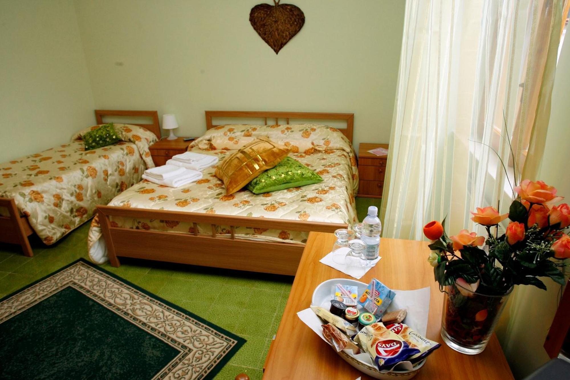 Bed & Breakfast Luana Holiday
